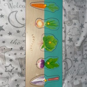 Lovevery veggie puzzle